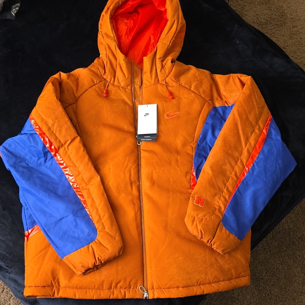 Nike Puffer Jacket in Orange and Blue